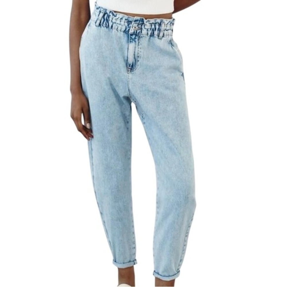 Zara Light Wash High Rise Paperbag Jeans